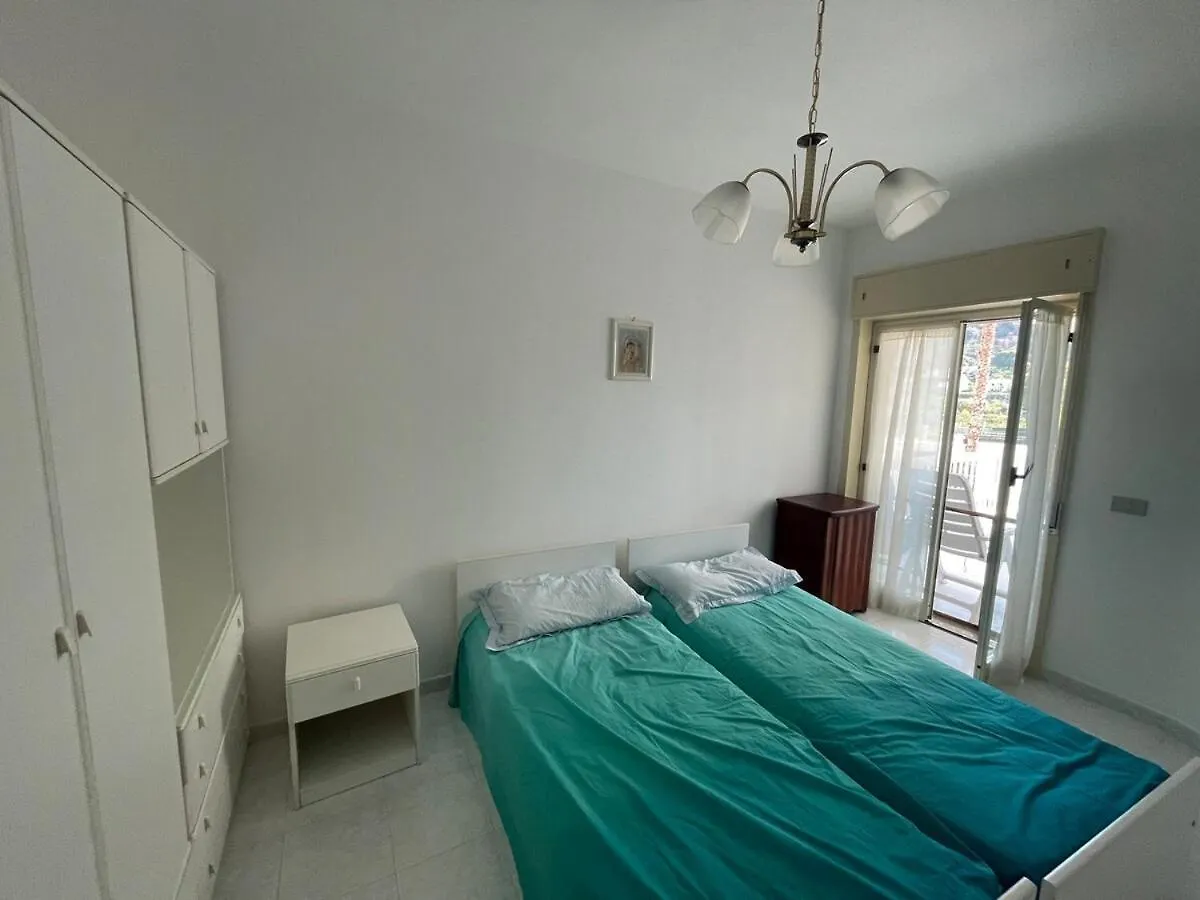 Jimmy 'S House Apartment Brolo Italy